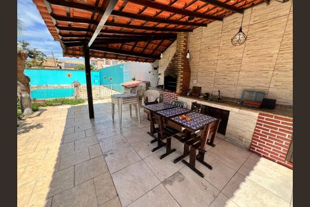 Casa para alugar com 280m², 3 quartos e 3 vagas Casa para alugar com 280m², 3 quartos e 3 vagasÁrea Externa