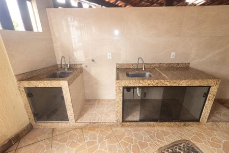 Casa para alugar com 90m², 3 quartos e 1 vagaVaranda