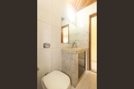 Casa para alugar com 90m², 3 quartos e 1 vagaBanheiro Social