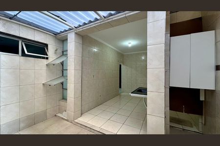 Apartamento para alugar com 68m², 3 quartos e sem vaga Apartamento para alugar com 68m², 3 quartos e sem vagaÁrea de serviço