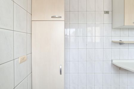 Apartamento para alugar com 65m², 2 quartos e 1 vagaÁrea de Serviço
