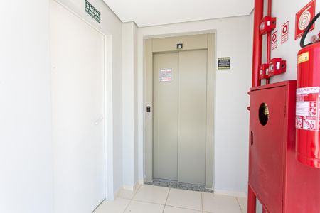 Studio à venda com 30m², 1 quarto e sem vagaÁrea comum - Elevador