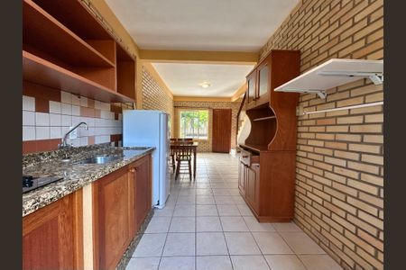 Casa de condomínio para alugar com 80m², 2 quartos e 1 vagaCozinha 