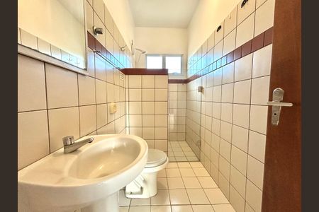 Casa de condomínio para alugar com 80m², 2 quartos e 1 vagaBanheiro 