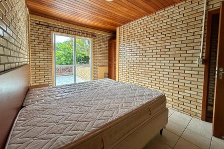 Quarto 1 de casa de condomínio para alugar com 2 quartos, 80m² em Barra da Lagoa, Florianópolis