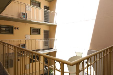 Apartamento para alugar com 59m², 3 quartos e 1 vagaÁrea comum - Saguão do andar