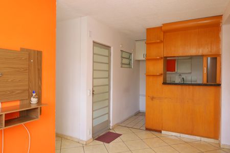 Sala de apartamento para alugar com 3 quartos, 59m² em Jardim Casa Pintada, São Paulo