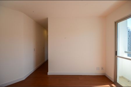Apartamento para alugar com 80m², 2 quartos e 1 vagaSala