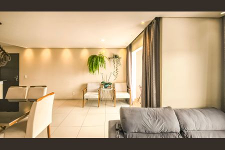 Apartamento à venda com 65m², 2 quartos e 1 vagaSala