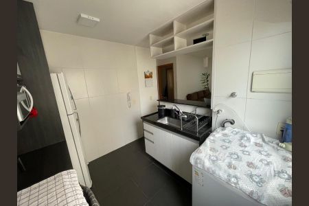 Cozinha de apartamento à venda com 2 quartos, 54m² em Parque das Cachoeiras, Campinas