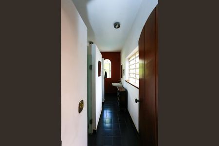 Casa à venda com 521m², 5 quartos e 4 vagas Casa à venda com 521m², 5 quartos e 4 vagaslavabo 2