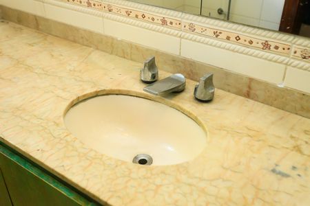 Casa à venda com 521m², 5 quartos e 4 vagas Casa à venda com 521m², 5 quartos e 4 vagasBanheiro da Suíte 2