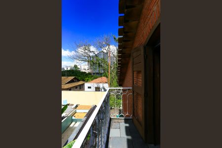 Casa à venda com 521m², 5 quartos e 4 vagas Casa à venda com 521m², 5 quartos e 4 vagassacada