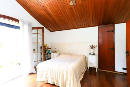 Casa à venda com 521m², 5 quartos e 4 vagas Casa à venda com 521m², 5 quartos e 4 vagassuíte 1