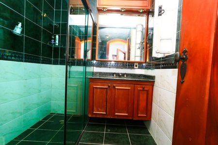 Casa à venda com 521m², 5 quartos e 4 vagas Casa à venda com 521m², 5 quartos e 4 vagasBanheiro da Suíte 3