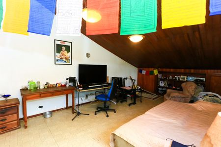 Casa à venda com 521m², 5 quartos e 4 vagas Casa à venda com 521m², 5 quartos e 4 vagasEscritório