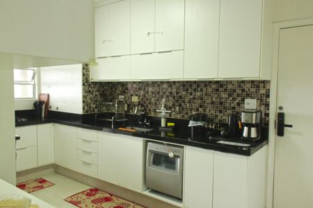 Apartamento para alugar com 125m², 2 quartos e 1 vagaCozinha