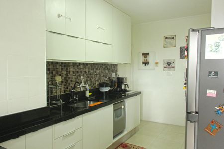 Apartamento para alugar com 125m², 2 quartos e 1 vagaCozinha