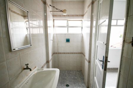 Studio para alugar com 40m², 1 quarto e 1 vaga Studio para alugar com 40m², 1 quarto e 1 vagaBanheiro