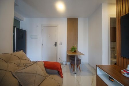 Sala de apartamento à venda com 2 quartos, 50m² em Santo Cristo, Rio de Janeiro