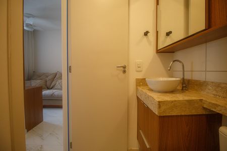Apartamento à venda com 50m², 2 quartos e sem vagaBanheiro