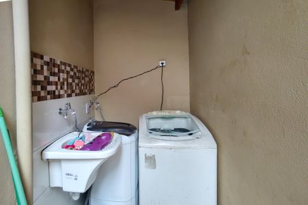 Casa de condomínio para alugar com 70m², 2 quartos e 1 vaga