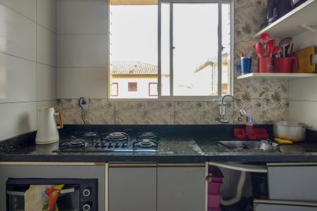 Casa de condomínio para alugar com 70m², 2 quartos e 1 vaga