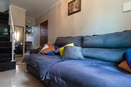 Casa de condomínio à venda com 78m², 3 quartos e 1 vagaSala