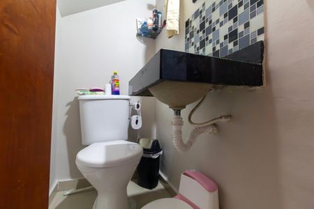 Casa de condomínio à venda com 78m², 3 quartos e 1 vagaLavabo