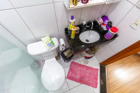 Casa de condomínio à venda com 78m², 3 quartos e 1 vagaBanheiro 2