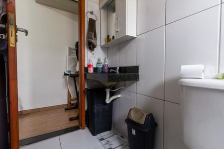 Casa de condomínio à venda com 78m², 3 quartos e 1 vagaBanheiro 1