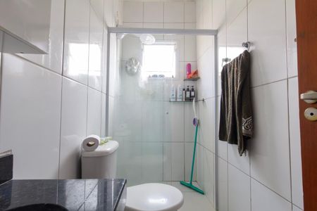 Casa de condomínio à venda com 78m², 3 quartos e 1 vagaBanheiro 1