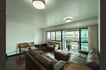 Apartamento à venda com 149m², 3 quartos e 3 vagas