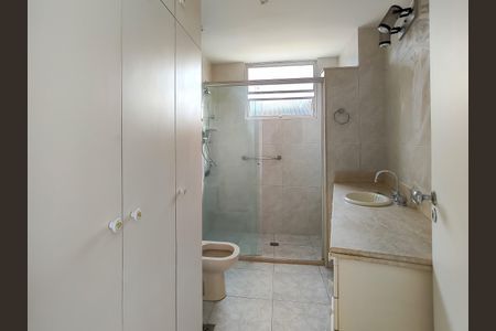 Apartamento para alugar com 142m², 3 quartos e 2 vagas Apartamento para alugar com 142m², 3 quartos e 2 vagasBanheiro da Suíte