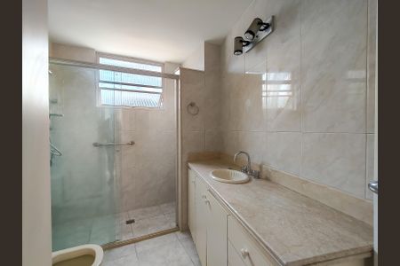 Apartamento para alugar com 142m², 3 quartos e 2 vagas Apartamento para alugar com 142m², 3 quartos e 2 vagasBanheiro da Suíte