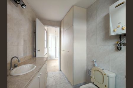 Apartamento para alugar com 142m², 3 quartos e 2 vagas Apartamento para alugar com 142m², 3 quartos e 2 vagasBanheiro da Suíte