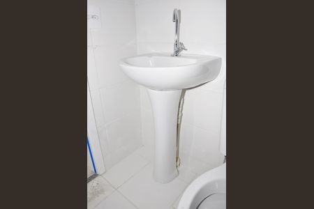 Apartamento para alugar com 42m², 2 quartos e sem vaga Apartamento para alugar com 42m², 2 quartos e sem vagaDetalhe - Banheiro Social