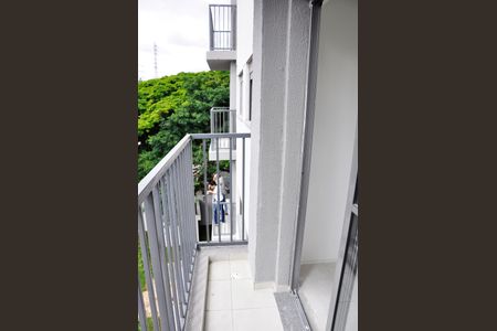 Apartamento para alugar com 42m², 2 quartos e sem vaga Apartamento para alugar com 42m², 2 quartos e sem vagaDetalhe - Varanda da Sala