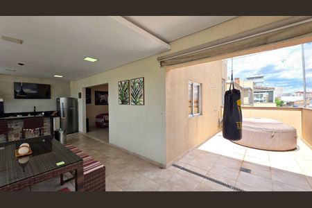 Apartamento à venda com 247m², 3 quartos e 3 vagasÁrea Comum - Churraqueira