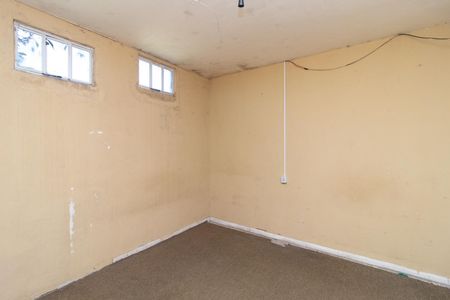 Quarto de casa à venda com 1 quarto, 65m² em São José, Porto Alegre