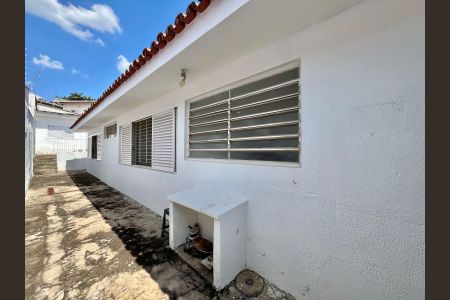 Casa à venda com 197m², 3 quartos e 5 vagas Casa à venda com 197m², 3 quartos e 5 vagasQuintal