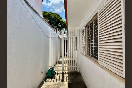 Casa à venda com 197m², 3 quartos e 5 vagas Casa à venda com 197m², 3 quartos e 5 vagasQuintal
