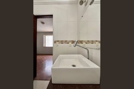 Casa à venda com 197m², 3 quartos e 5 vagas Casa à venda com 197m², 3 quartos e 5 vagasBanheiro da Suíte