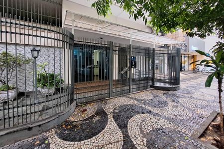 Apartamento à venda com 90m², 2 quartos e sem vaga Apartamento à venda com 90m², 2 quartos e sem vagaFachada