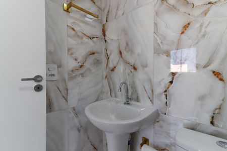 Apartamento para alugar com 38m², 2 quartos e sem vagaBanheiro