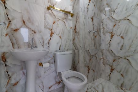 Apartamento para alugar com 38m², 2 quartos e sem vagaBanheiro