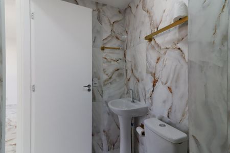 Apartamento para alugar com 38m², 2 quartos e sem vagaBanheiro