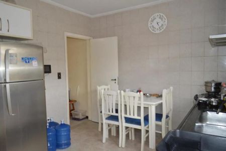 Foto 09 de casa à venda com 3 quartos, 220m² em Vila Monumento, São Paulo