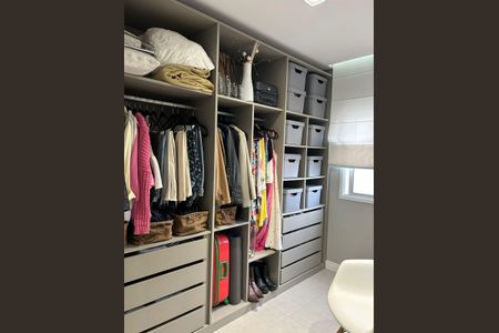 Apartamento à venda com 96m², 3 quartos e 2 vagasCloset