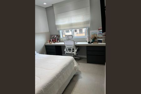 Quarto de apartamento à venda com 3 quartos, 96m² em Vila Scarpelli, Santo André